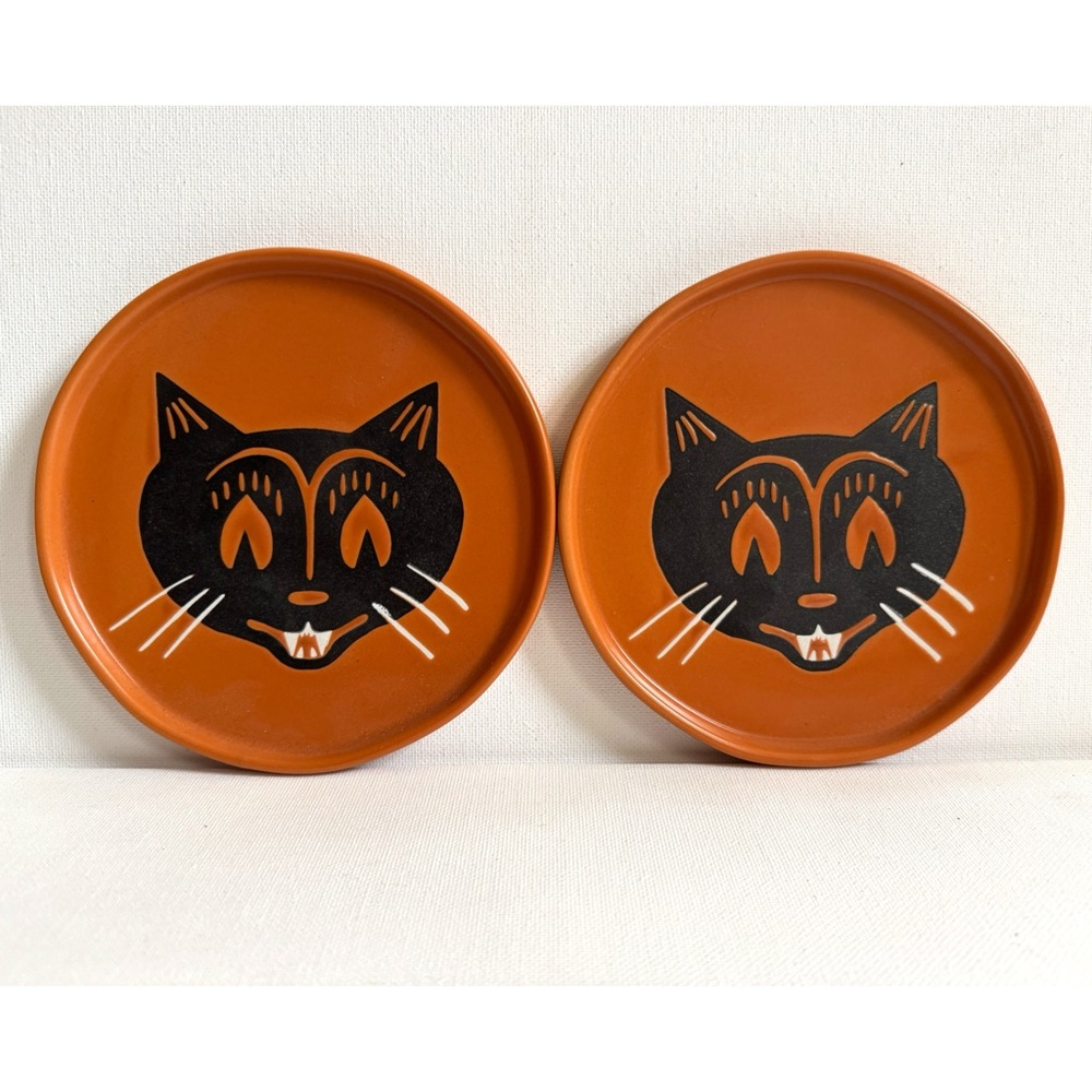 NWT Threshold Halloween Black Cat Plates Set of 2 Retro Kitsch Spooky Stoneware